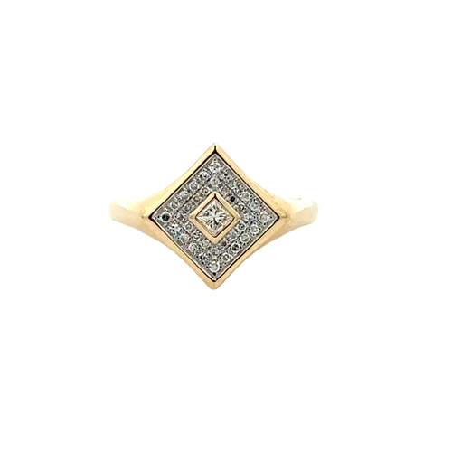 14 Karat Yellow Women's Diamond Fashion Ring - URBAETIS FINE JEWELRY