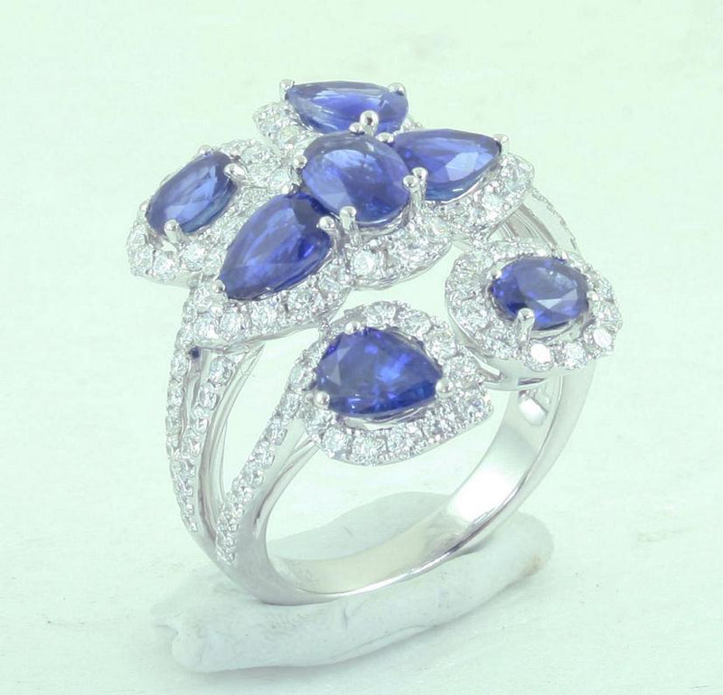18 Karat White Lady's Free Form Gemstone Fasion Ring
