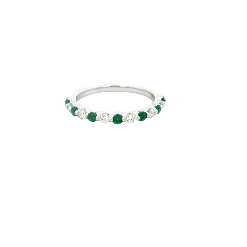 14 Karat White Shared Prong Band