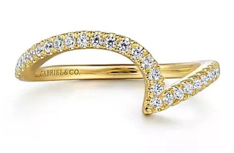 14 Karat Yellow Curved Prong Band