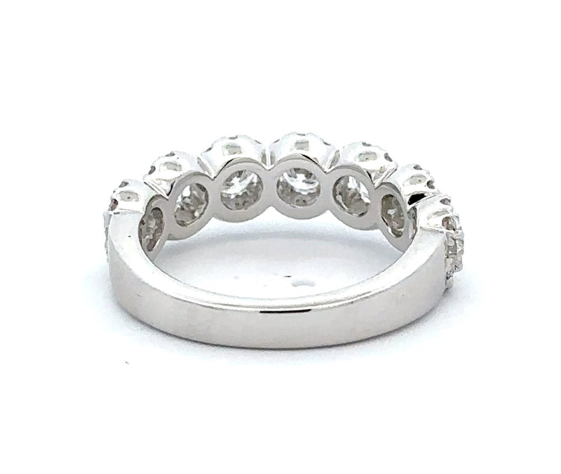 14 Karat White Halo Band Band