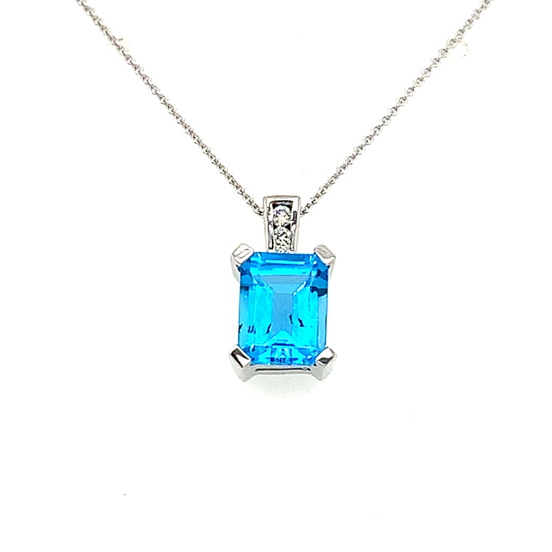 14 Karat White Fashion Gemstone Pendant