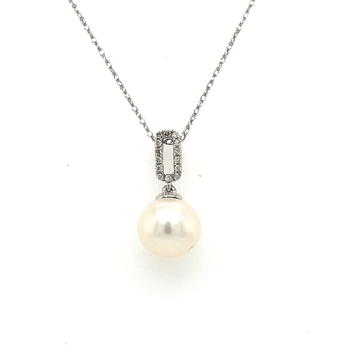 14 Karat White Pearl Necklace - ROYAL JEWELRY MFG, INC.