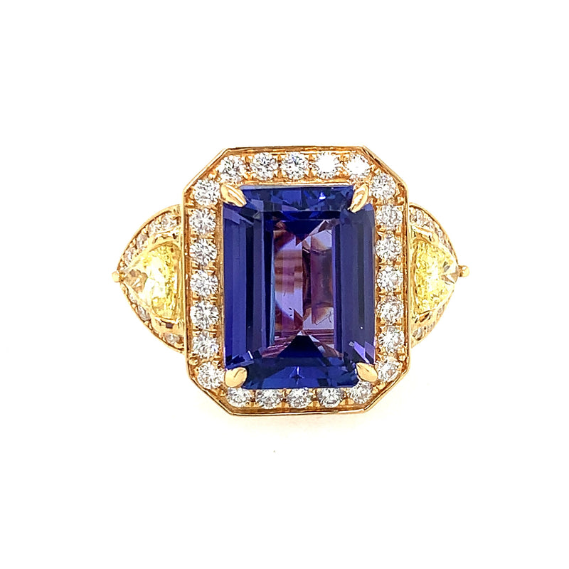 18 Karat Yellow Lady's 3 Stone Gemstone Fasion Ring